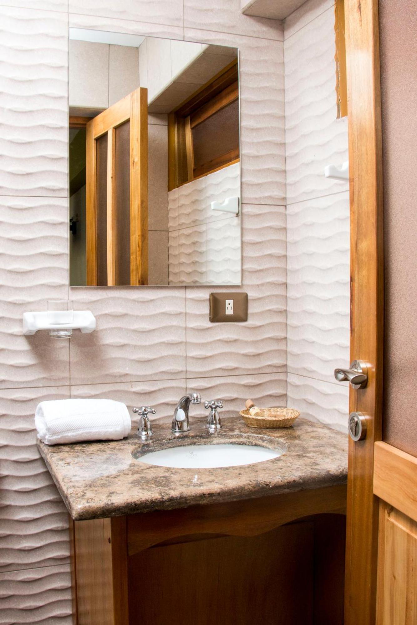 Hotel Suiza Peruana Huaraz  Room photo