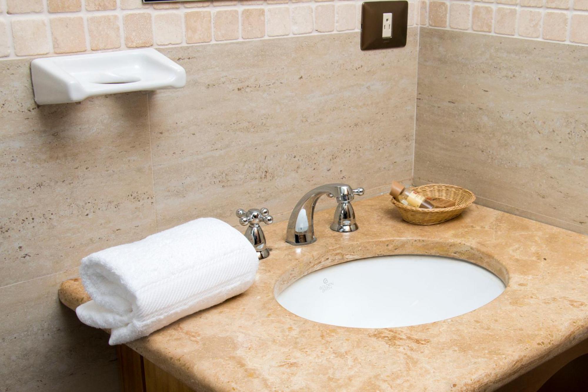 Hotel Suiza Peruana Huaraz  Room photo